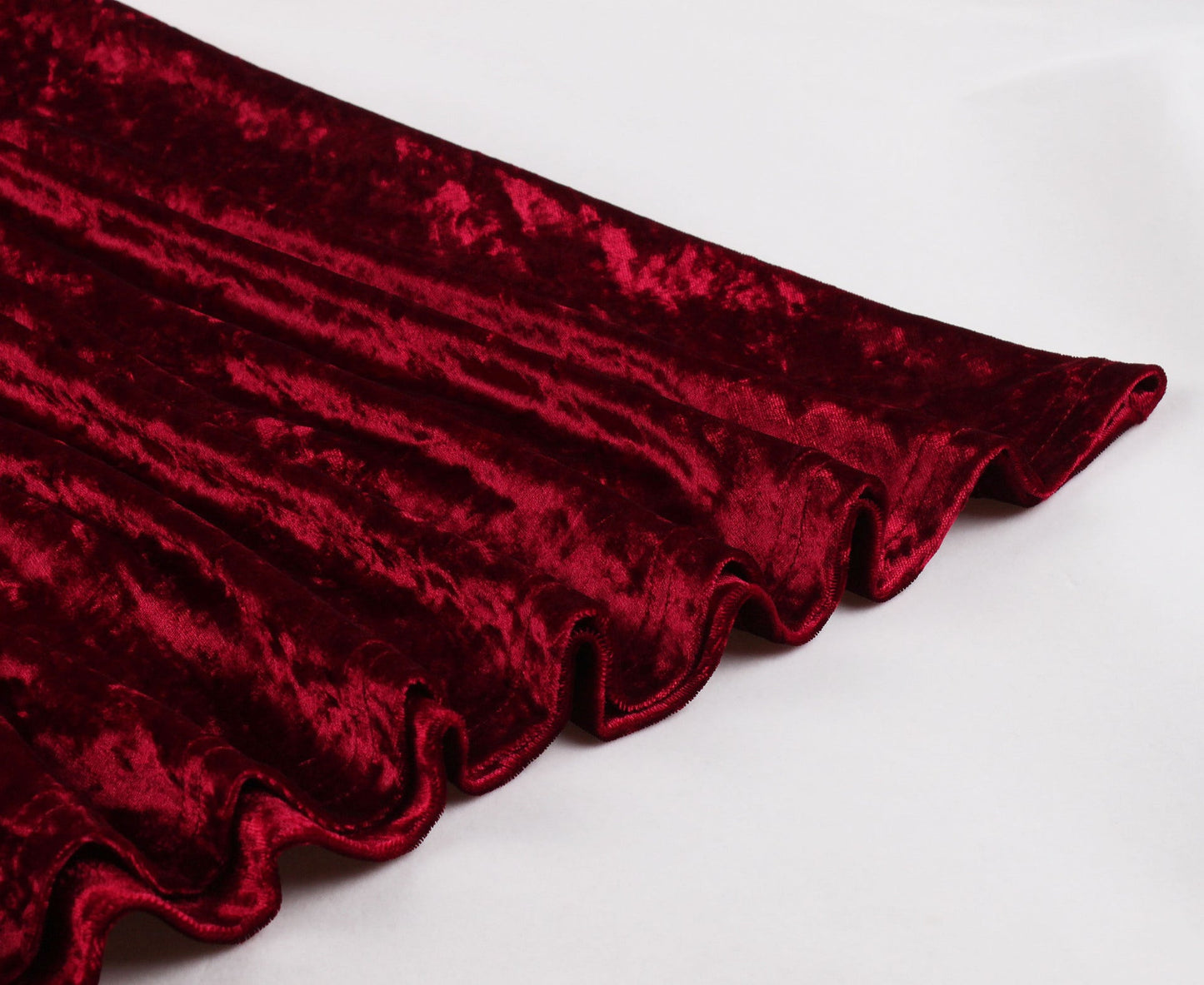 Robe Tonval – Velours Bordeaux & Transparence Chic