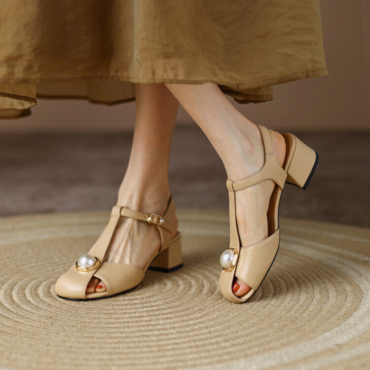 Sandales à Talons Bas – Élégance Poétique