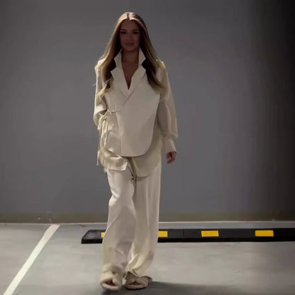 Ensemble Élégant Femme – Haut en Chiffon & Pantalon Droit Structuré