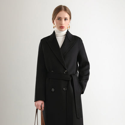 Manteau long en laine pour femme élégant et chaud – disponible chez Beloreva