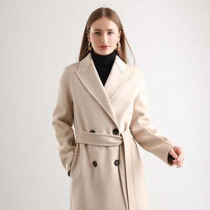 Manteau long en laine pour femme élégant et chaud – disponible chez Beloreva